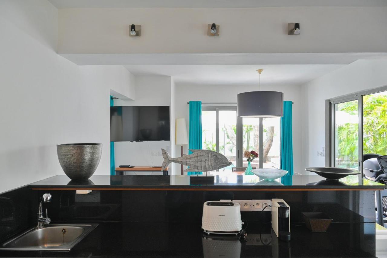 Villa Horizon By Dream Escapes, Beachfront Villa Pointe aux Canonniers Luaran gambar