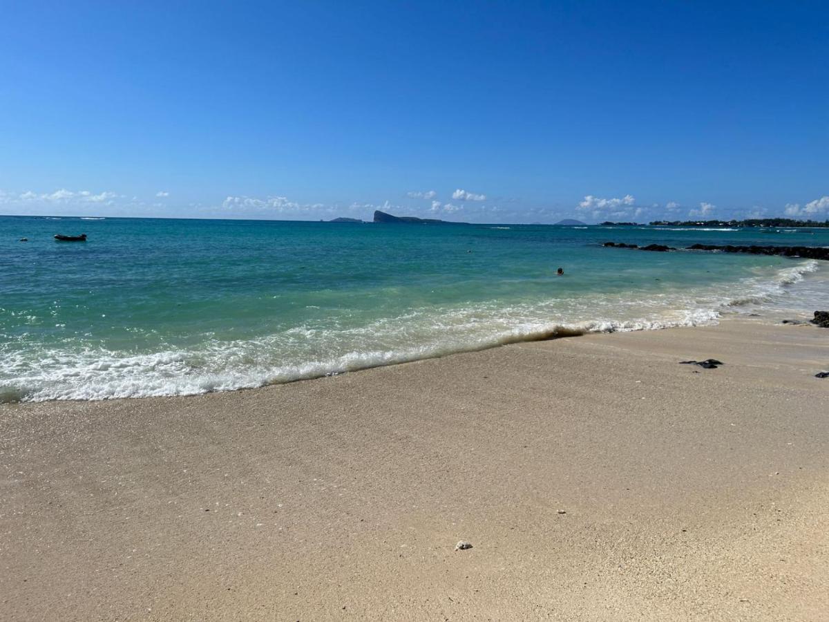 Villa Horizon By Dream Escapes, Beachfront Villa Pointe aux Canonniers Luaran gambar